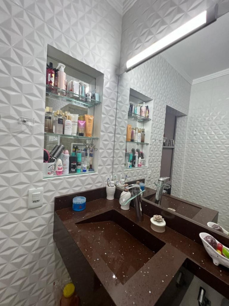 Casa à venda Jardim Nossa Senhora do Carmo com 190m² e 3 quartos por R$ 850.000 - 202060608-photo-2024-04-01-14-51-17-23.jpg