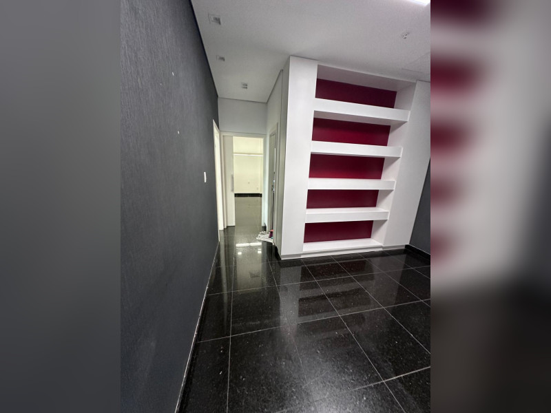 Comercial à venda Centro com 97m² e 0 quartos por R$ 1.700.000 - imagem-do-whatsapp-de-2024-08-07-as-085745-434cba99.jpg