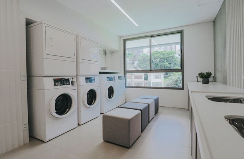 Apartamento à venda Vl. Anglo Brasileira com 52m² e 1 quarto por R$ 890.000 - 1062872954-lavanderia.jpg