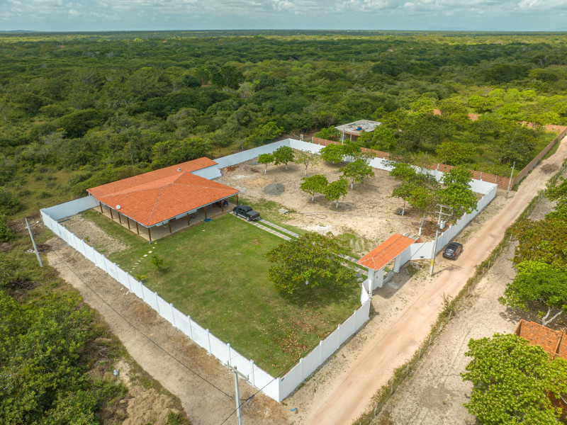 Chácara à venda Centro com 366m² e 2 quartos por R$ 565.000 - 1000277611.jpg