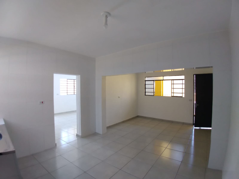 Comercial à venda Vila Ferlópolis com 400m² e 1 quarto por R$ 1.100.000 - vista-da-cozinha-para-sala-do-fundo.jpg