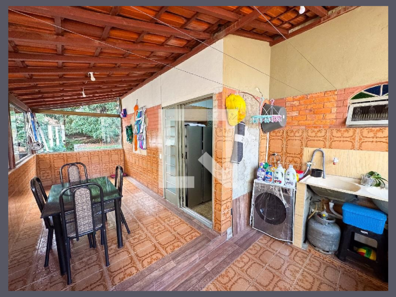 imóvel com 100m² - Santa Cruz Industrial - Contagem