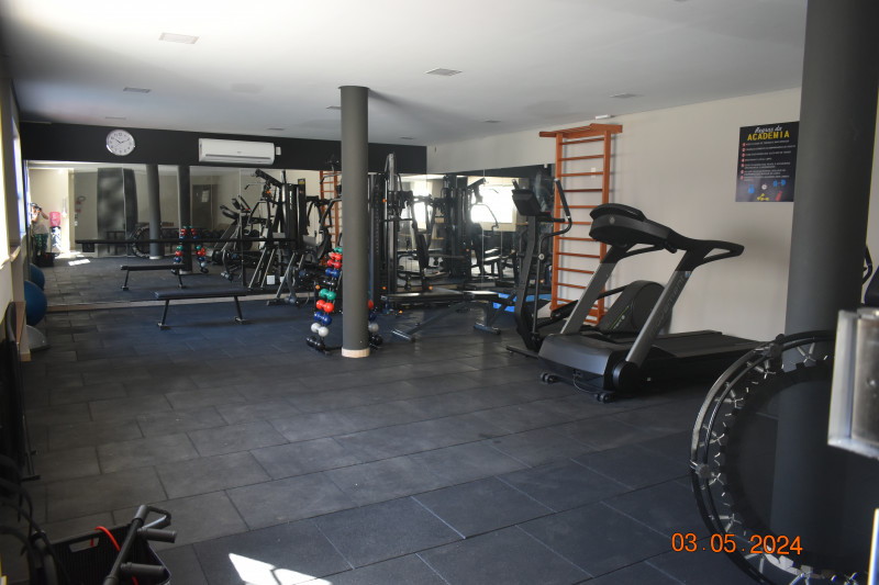 Terreno à venda Butiatuvinha com 589m² e 1 quarto por R$ 1.590.000 - 1685436261-dsc-0009.JPG