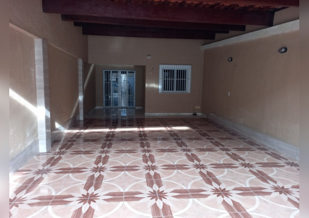 imóvel com 180m²
