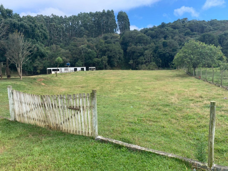 Chácara à venda Centro com 33000m² e 3 quartos por R$ 720.000 - 1541938189-4616cbee-8ea3-4855-b6d0-24d571c36676.jpeg