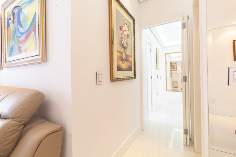 Cobertura à venda Centro com 206m² e 3 quartos por R$ 3.290.000 - 2086818131-2a3c3f65-94e8-423f-a306-6fc9a0fee180.jpeg