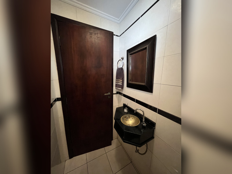 Casa à venda Tingui com 275m² e 4 quartos por R$ 997.500 - 20240506-154450273-ios.jpg