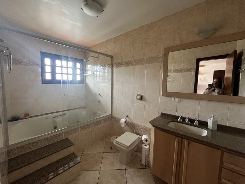 Casa à venda Tingui com 275m² e 4 quartos por R$ 997.500 - 20240516-161420310-ios.jpg