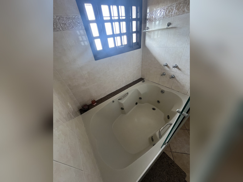 Casa à venda Tingui com 275m² e 4 quartos por R$ 997.500 - 20240516-161509439-ios.jpg