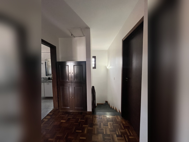 Casa à venda Tingui com 275m² e 4 quartos por R$ 997.500 - 20240516-161853093-ios.jpg