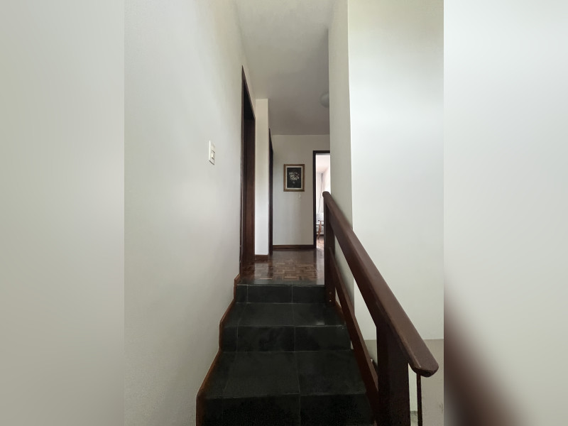 Casa à venda Tingui com 275m² e 4 quartos por R$ 997.500 - 20240516-162057630-ios.jpg