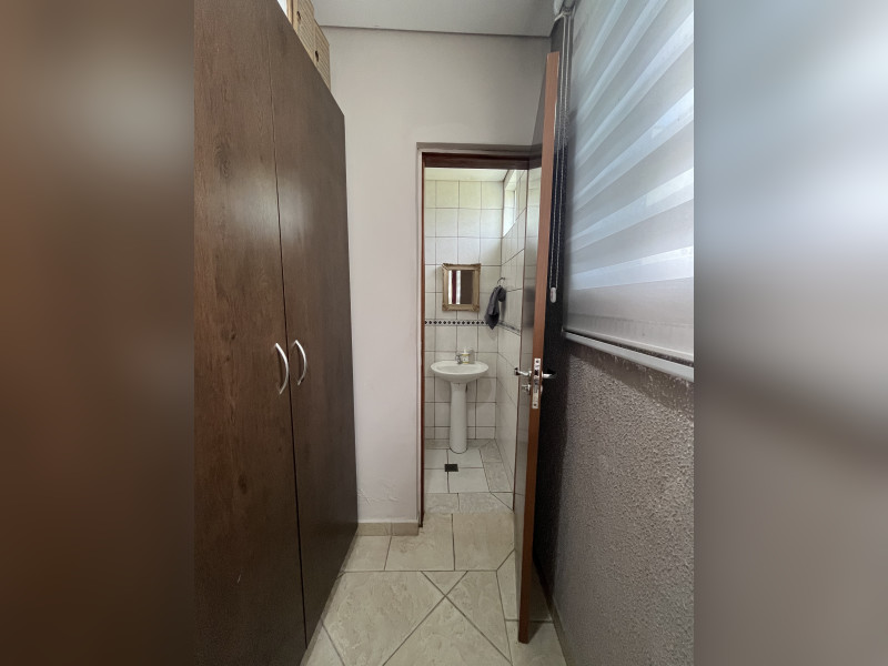 Casa à venda Tingui com 275m² e 4 quartos por R$ 997.500 - 20240516-165153055-ios.jpg