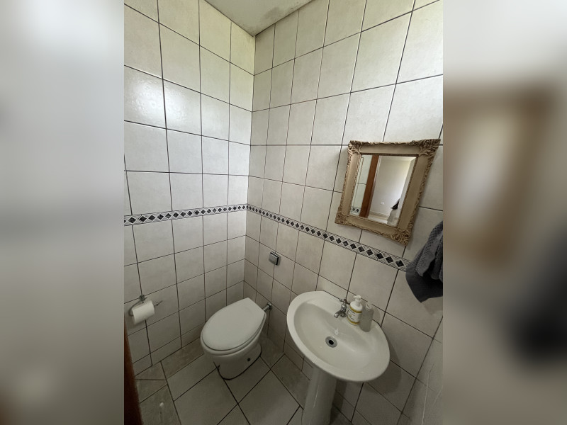 Casa à venda Tingui com 275m² e 4 quartos por R$ 997.500 - 20240516-165204122-ios.jpg