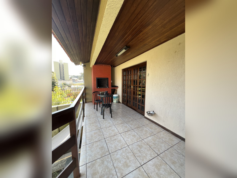 Casa à venda Tingui com 275m² e 4 quartos por R$ 997.500 - 20240606-155246261-ios.jpg