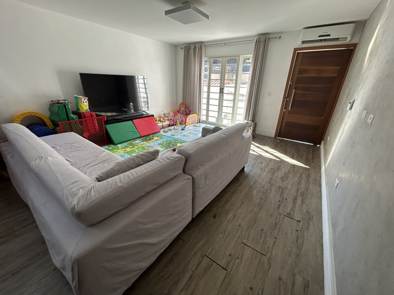 Casa à venda Vila Mariana com 243m² e 3 quartos por R$ 1.500.000 - sala-de-estar-2.JPEG
