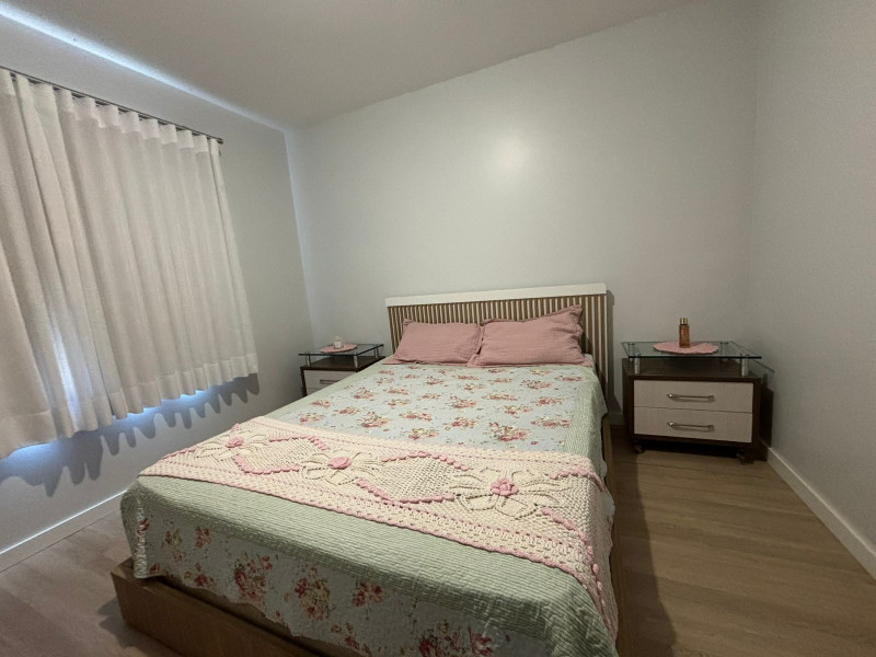 Casa à venda Santa Candida com 500m² e 4 quartos por R$ 990.000 - 11.jpeg