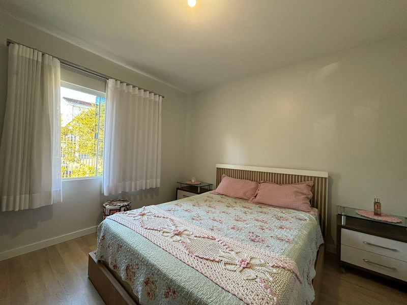 Casa à venda Santa Candida com 500m² e 4 quartos por R$ 990.000 - 12.jpeg