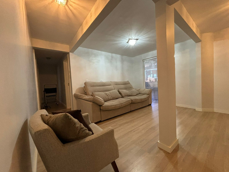 Casa à venda Santa Candida com 500m² e 4 quartos por R$ 990.000 - 25.jpeg