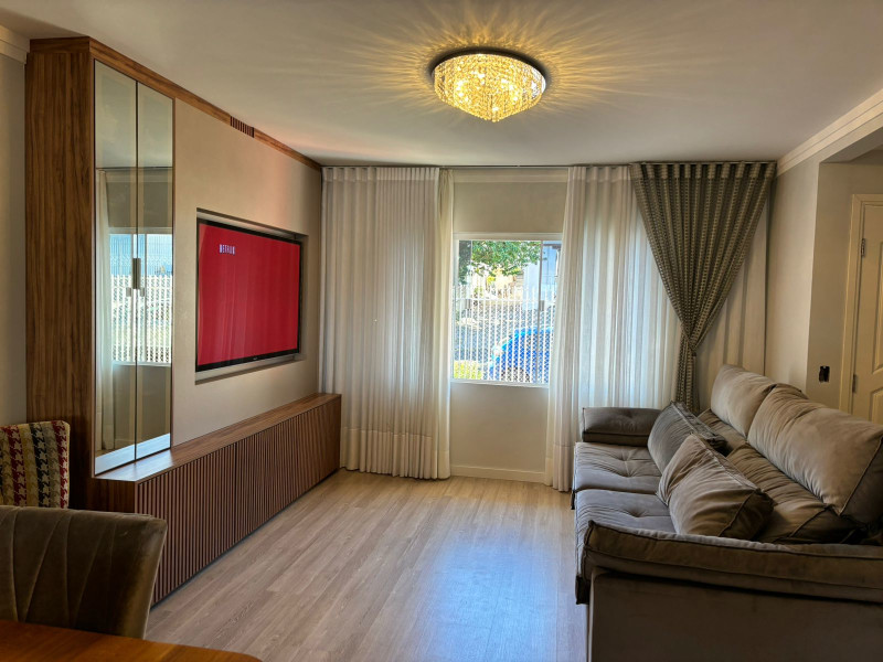 Casa à venda Santa Candida com 500m² e 4 quartos por R$ 990.000 - 3.jpeg