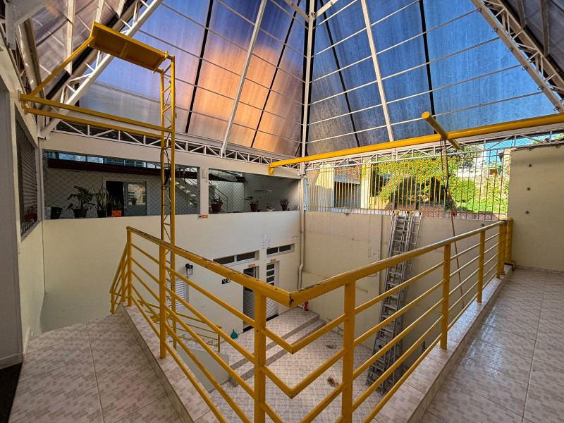 Casa à venda Santa Candida com 500m² e 4 quartos por R$ 990.000 - 41.jpeg