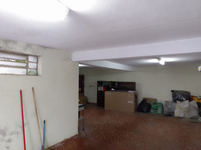 Casa à venda Mirandópolis com 210m² e 2 quartos por R$ 1.250.000 - garagem-fundo.jpg