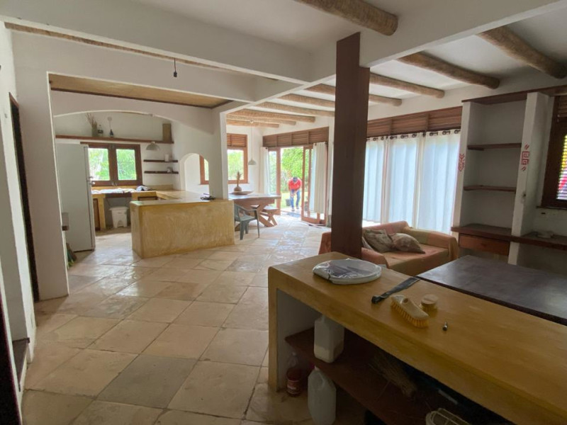 Casa à venda Centro com 10000m² e 5 quartos por R$ 1.000.000 - img-20240605-wa0031.jpg
