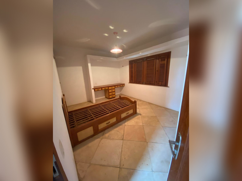 Casa à venda Centro com 10000m² e 5 quartos por R$ 1.000.000 - img-20240605-wa0036.jpg
