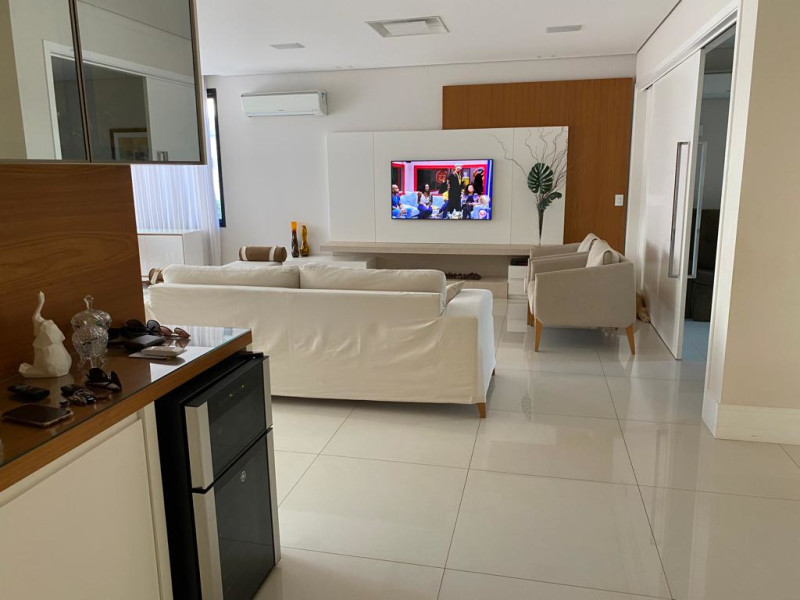 Casa de condomínio à venda Swiss Park com 393m² e 4 quartos por R$ 3.600.000 - whatsapp-image-2024-06-09-at-133921-3.jpeg