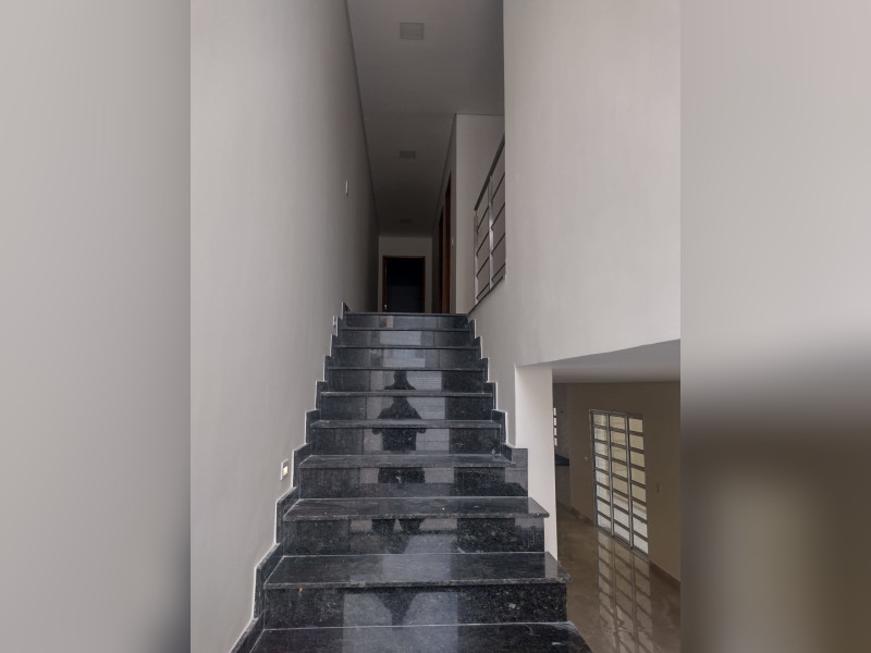 Casa à venda Laranjeiras com 163m² e 3 quartos por R$ 768.000 - whatsapp-image-2024-06-08-at-165723-2.jpeg