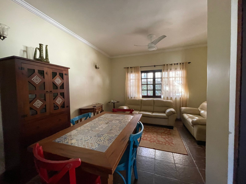Casa à venda Centro com 940m² e 2 quartos por R$ 670.000 - ojdjxrwt3yln8thr7ebivrdb.jpeg