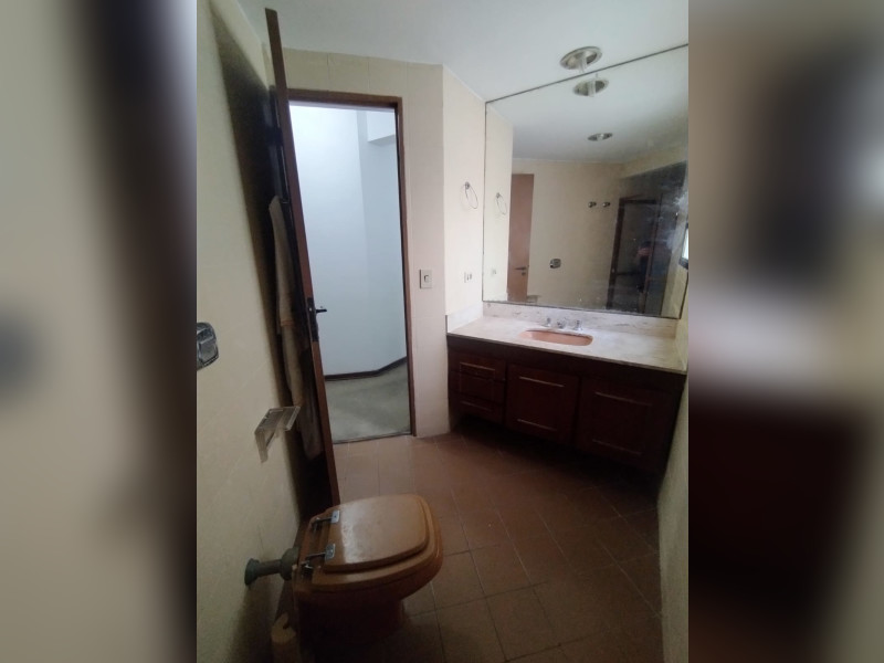 Apartamento à venda Moema com 160m² e 3 quartos por R$ 1.390.000 - img-20240902-wa0054.jpg