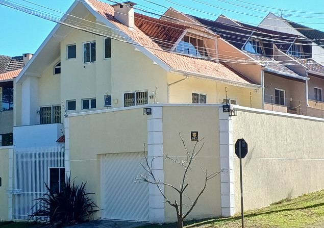 imóvel com 183m²