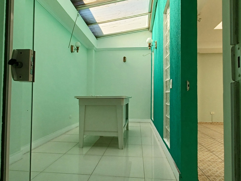 Casa à venda Uberaba com 183m² e 4 quartos por R$ 720.000 - 20240530-132708.jpg