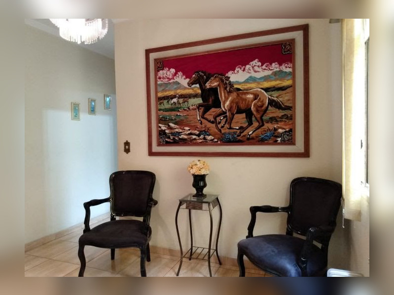 Casa à venda Jardim da Gloria com 176m² e 2 quartos por R$ 800.000 - whatsapp-image-2024-05-20-at-120759-28.jpeg