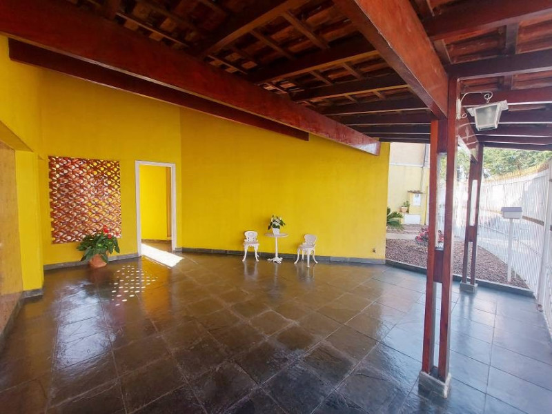 Casa à venda Jardim da Gloria com 176m² e 2 quartos por R$ 800.000 - whatsapp-image-2024-05-20-at-120759-3.jpeg