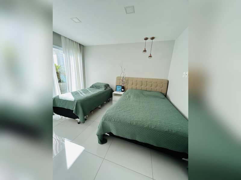Casa de condomínio à venda Centro com 242m² e 4 quartos por R$ 1.700.000 - img-3746.jpeg