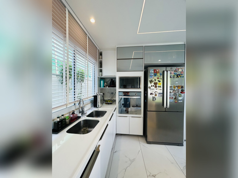 Casa de condomínio à venda Centro com 242m² e 4 quartos por R$ 1.700.000 - img-3818.jpeg