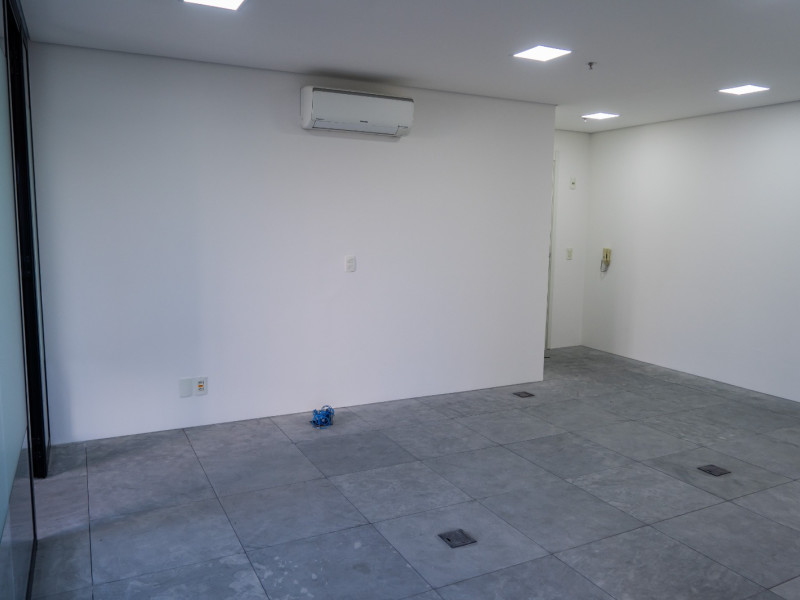 Comercial à venda Cidade Monções com 51m² e 1 quarto por R$ 690.000 - whatsapp-image-2024-06-24-at-152641-26.jpeg