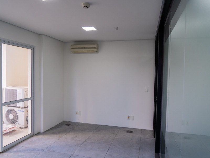 Comercial à venda Cidade Monções com 51m² e 1 quarto por R$ 690.000 - whatsapp-image-2024-06-24-at-152641-7.jpeg