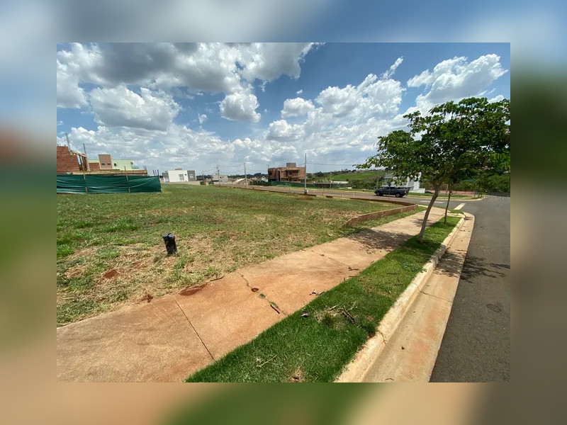 Terreno à venda Jardim Morumbi com 353m² e 0 quartos por R$ 410.000 - terreno-arangua-2.jpg