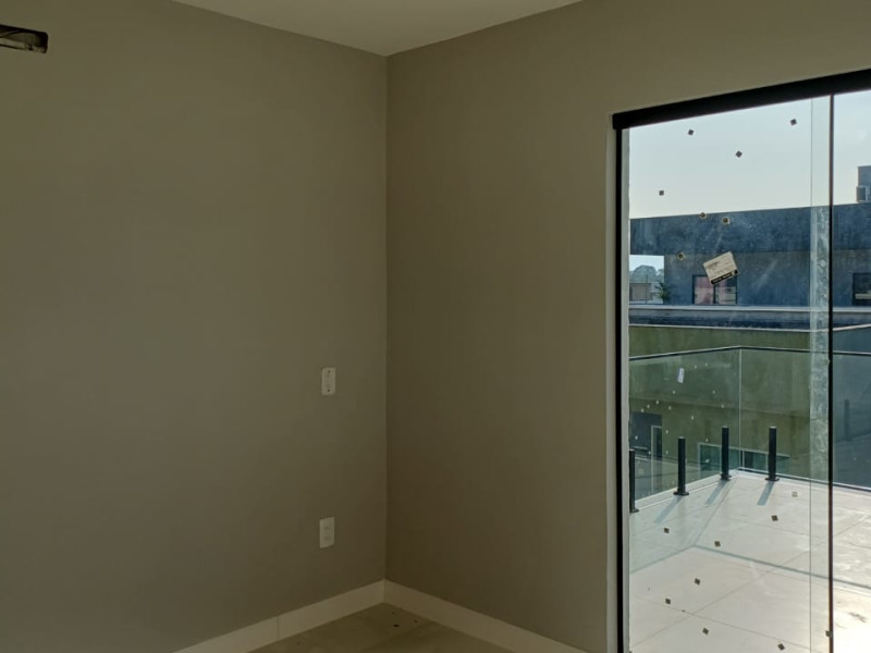 Casa de condomínio à venda Cajueiros (Itaipuaçu) com 191m² e 4 quartos por R$ 980.000 - img-20240723-wa0040.jpg