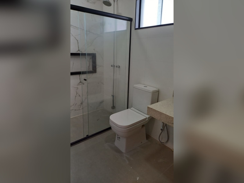 Casa de condomínio à venda Cajueiros (Itaipuaçu) com 191m² e 4 quartos por R$ 980.000 - img-20240723-wa0050.jpg