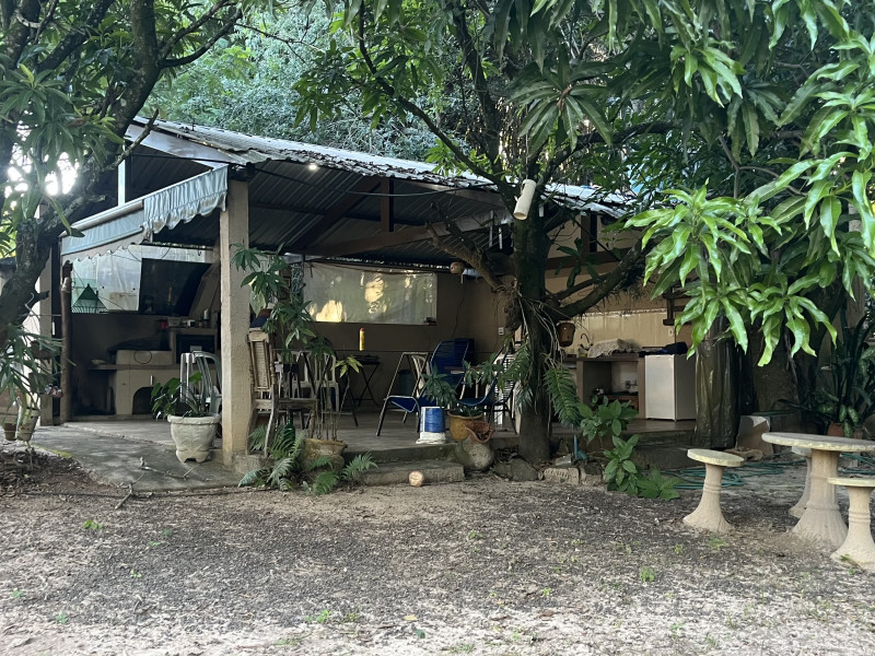 imóvel com 2116m² - Centro - Cajuru