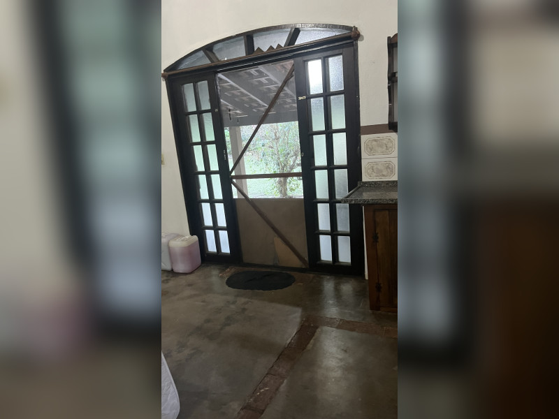 imóvel com 2116m² - Centro - Cajuru