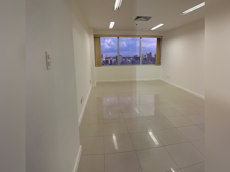 Comercial à venda Centro com 33m² e 1 quarto por R$ 245.000 - whatsapp-image-2024-07-10-at-105646-6.jpeg