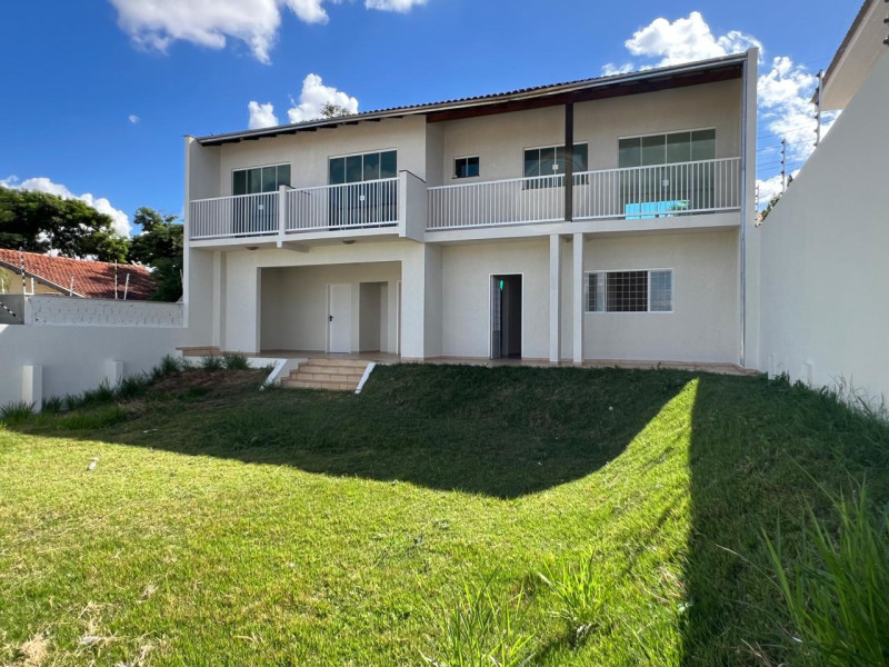 Casa à venda Centro com 366m² e 3 quartos por R$ 740.000 - 18-face-dos-fundos.jpeg