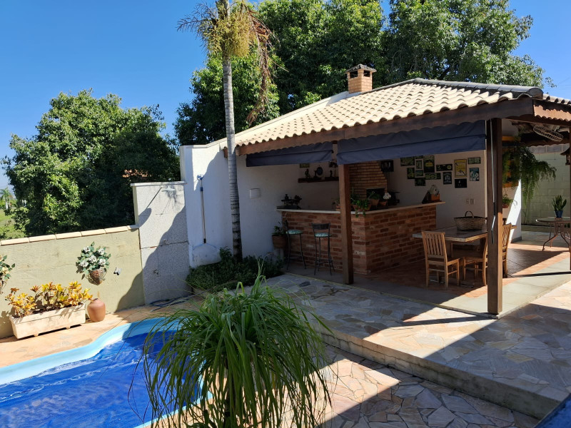 Casa de condomínio à venda Terra das Águas com 245m² e 3 quartos por R$ 1.650.000 - 89bd988d-3ddd-4a17-aa1a-11d44b1e7461.jpeg