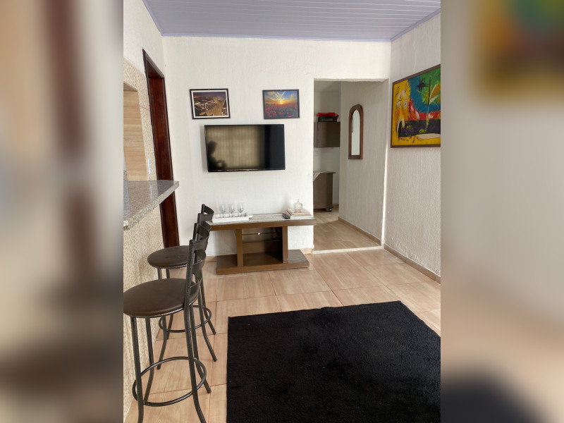 Casa para alugar Parque das Laranjeiras com 110m² e 3 quartos por R$ 3.000 - 3d9cc4f8-454d-4c90-9b1c-a2e7a1768f54.jpeg