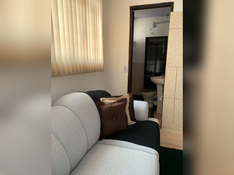Casa para alugar Parque das Laranjeiras com 110m² e 3 quartos por R$ 3.000 - fd79870d-3fd0-4d14-a58b-c4ec52db5697.jpeg