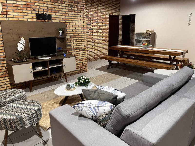 Casa à venda Icaraí com 260m² e 4 quartos por R$ 750.000 - 07-vista-sala-entrada.JPEG